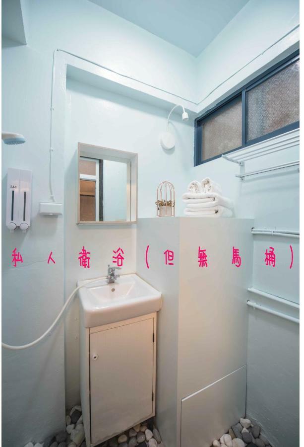 Bird Series Backpacker輕隔間背包客 Leilighet Tainan Eksteriør bilde